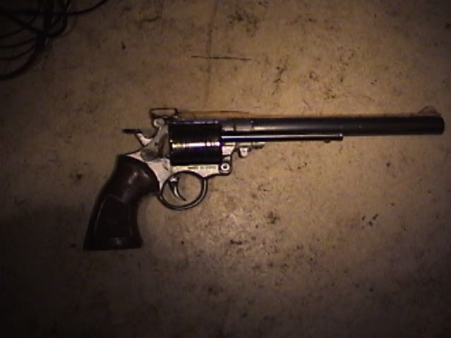 revolver.jpg